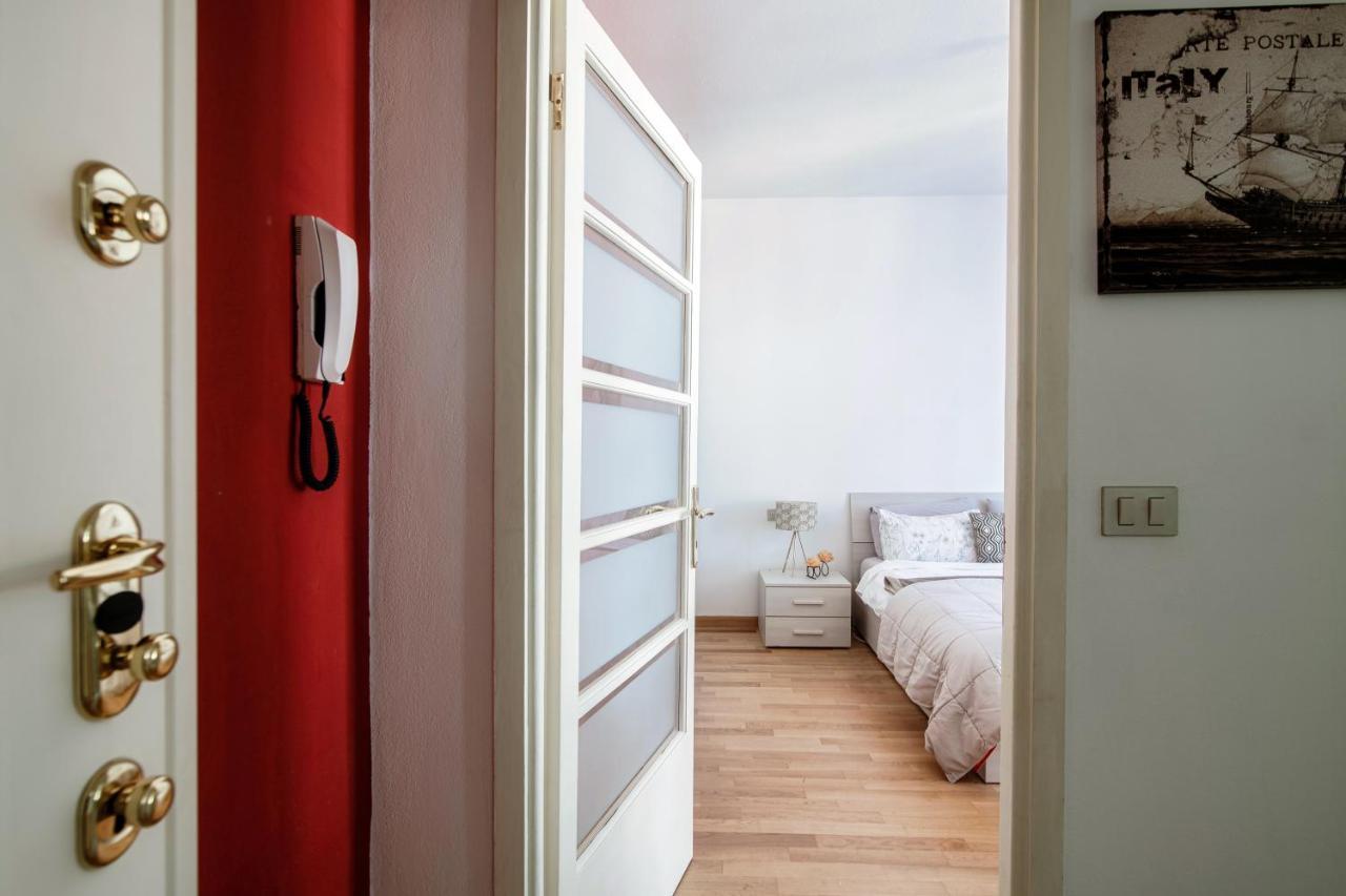 Anna'S Home Super Cozy Flat, With A/C, High Speed Wifi, Near The Lake And Public Transport Como Exteriér fotografie