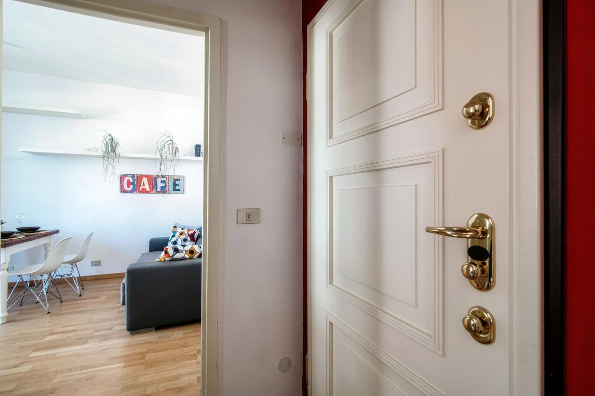 Anna'S Home Super Cozy Flat, With A/C, High Speed Wifi, Near The Lake And Public Transport Como Exteriér fotografie
